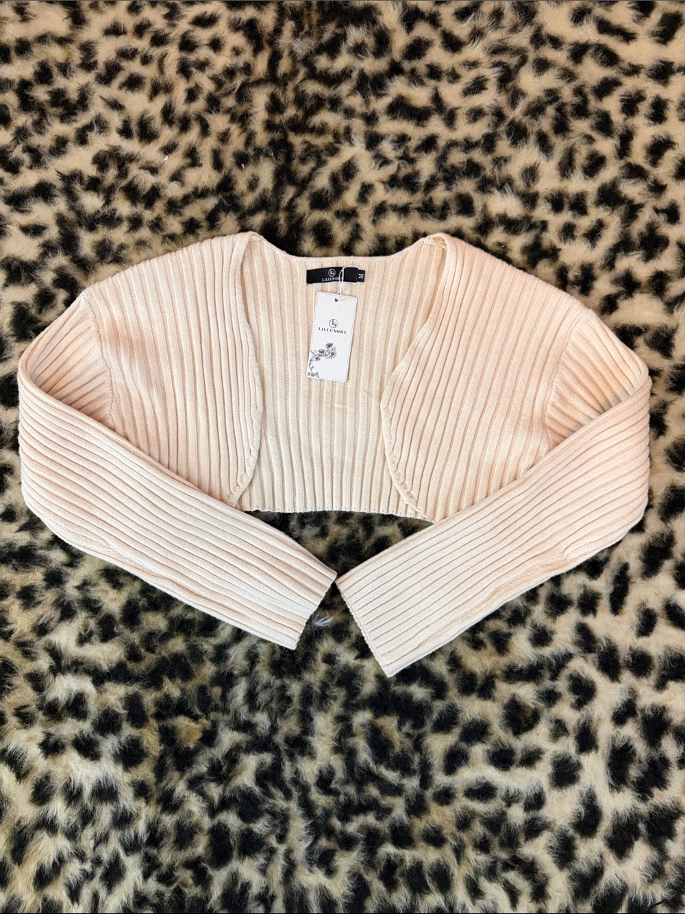 NWT Lillusory Women's Cream Ribbed Cropped Shrug sweater